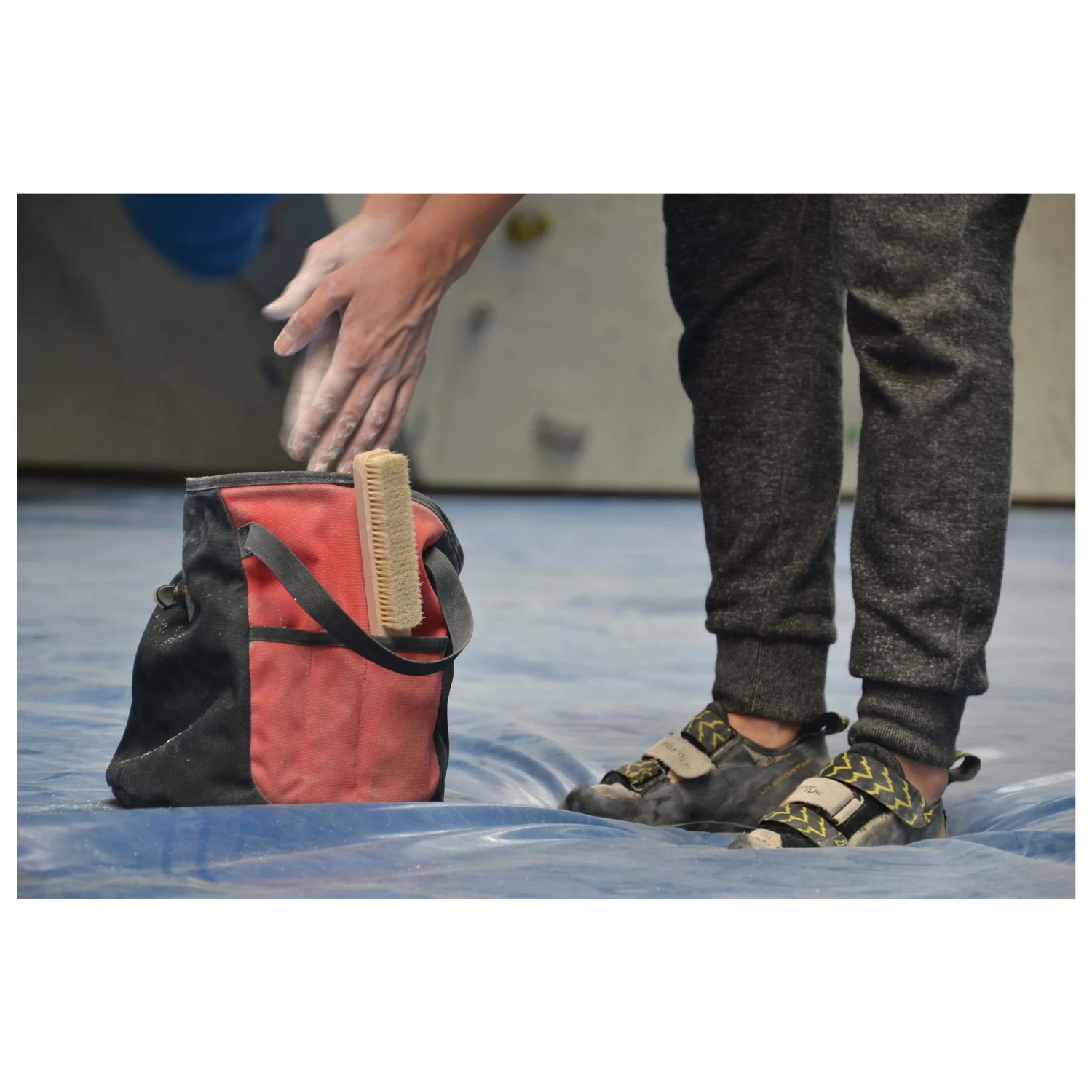 DeWOODSTOK - The Bigger Hand Brush - Brosse à Prise 3 DeWOODSTOK - The Bigger Hand Brush - Brosse à Prise – Image 3