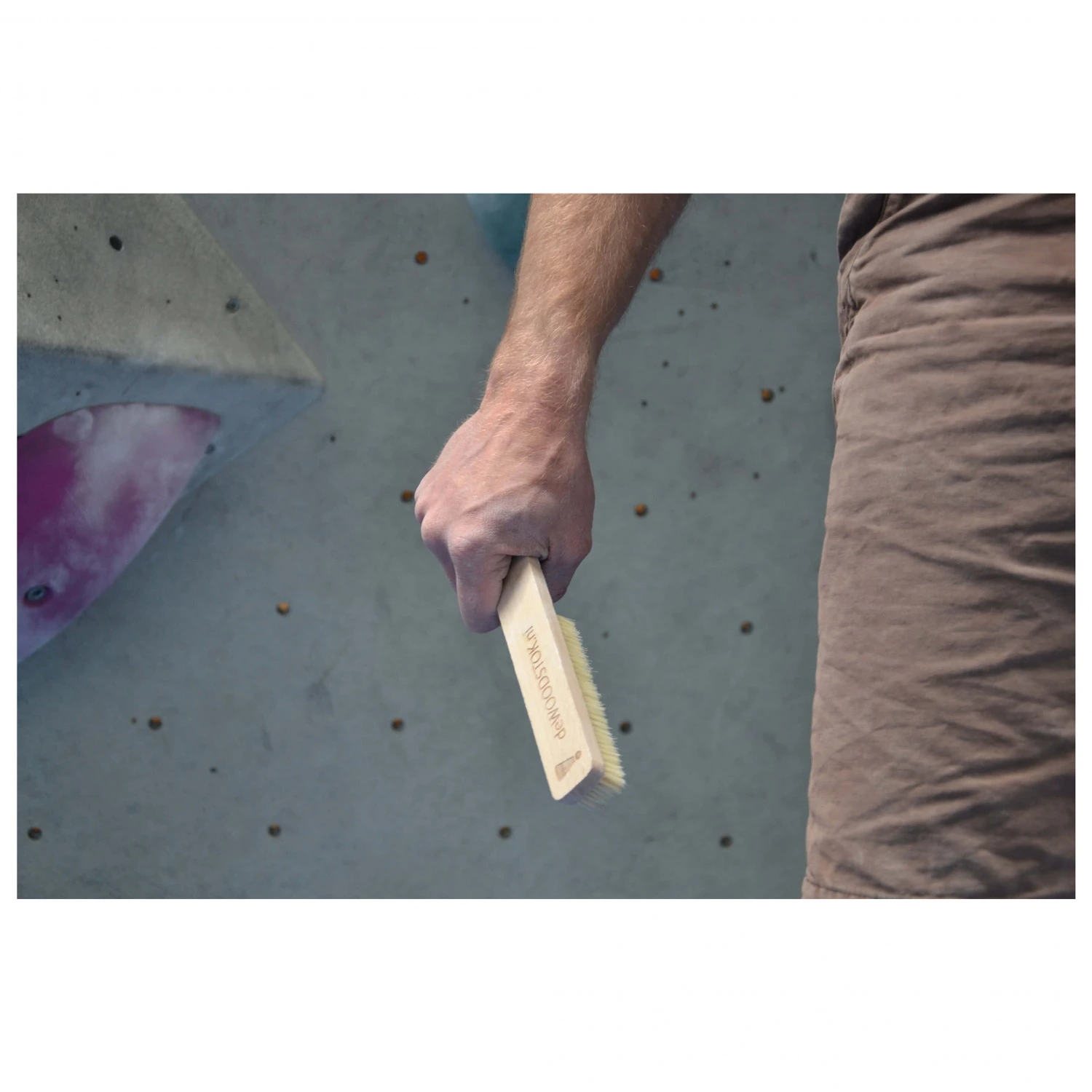 DeWOODSTOK - The Bigger Hand Brush - Brosse à Prise 5 DeWOODSTOK - The Bigger Hand Brush - Brosse à Prise – Image 5